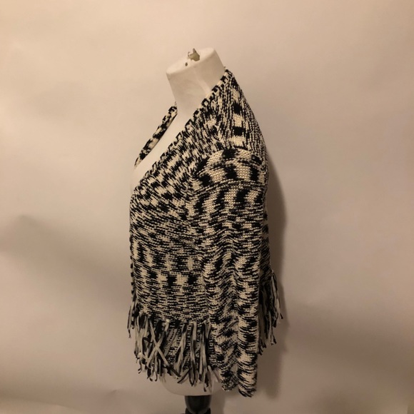 Chico’s black and white open sweater size 0 - Picture 2 of 5